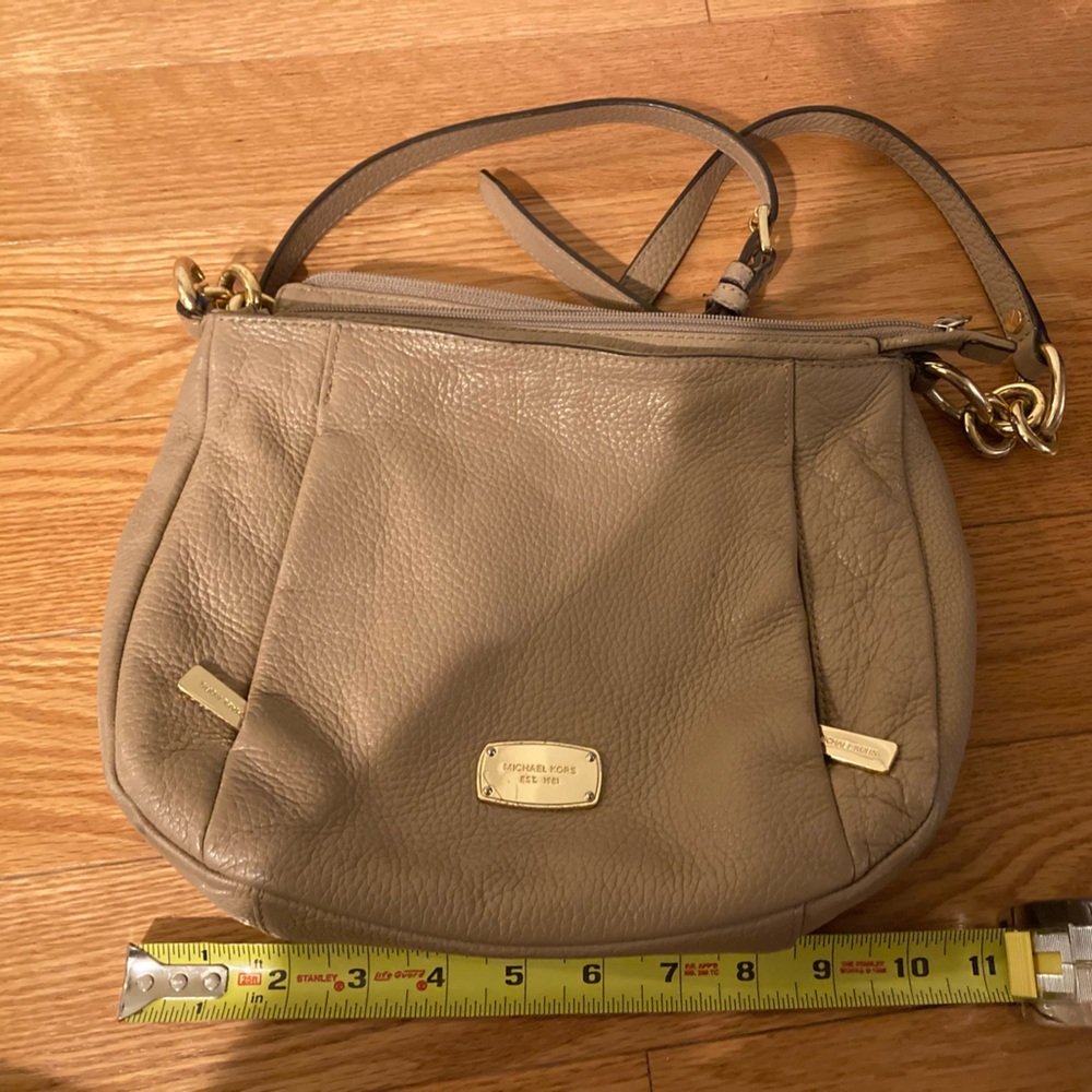 Michael Kors tan βHeather β pebbled leather cross-body shoulder bag. So soft.